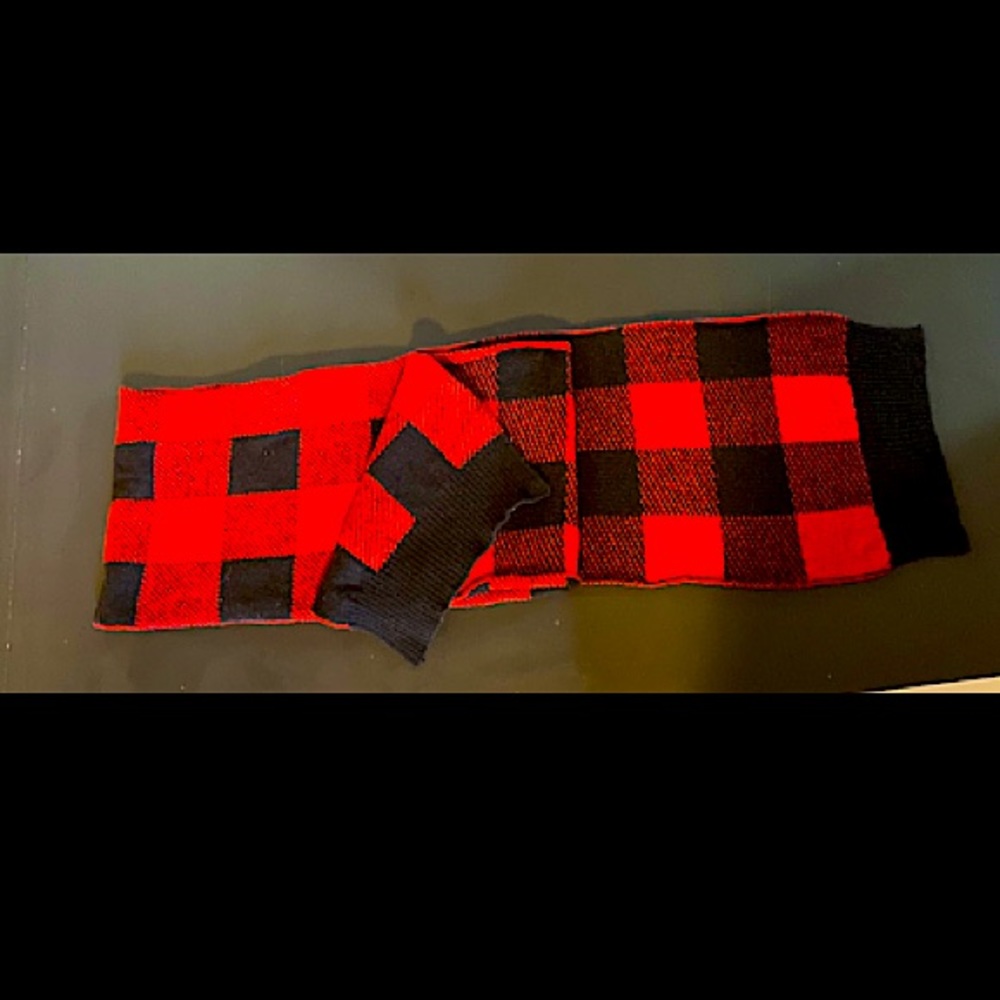 💖 Warm Adorable Buffalo Plaid Scarf 💖